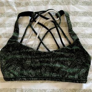 Lululemon sports bra